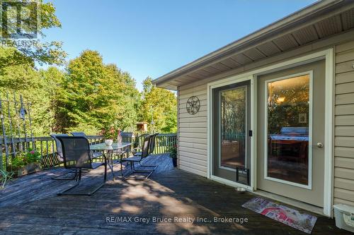 Enjoy BBQs, outdoor dining and entertaining - 135 North Diagonal, South Bruce Peninsula, ON 
