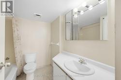 4 pc ensuite bathroom - 