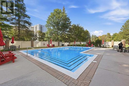 Heated outdoor pool - 808 - 1025 Grenon Avenue, Ottawa, ON 