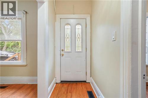 25 Alonzo Street, Brantford, ON 