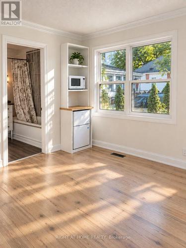 SUITE B - 242 ARTHUR STREET , Halton Hills, Ontario L7J 1M1 5
