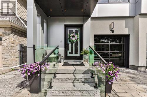 7B Iroquois Avenue, Mississauga, ON 