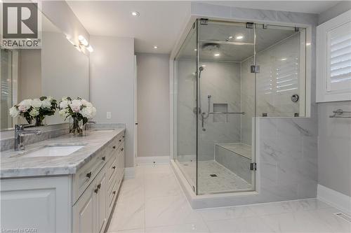 541 Hambling Court, Burlington, ON 