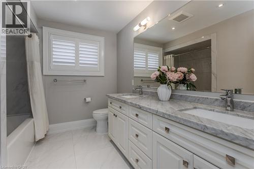 541 Hambling Court, Burlington, ON 