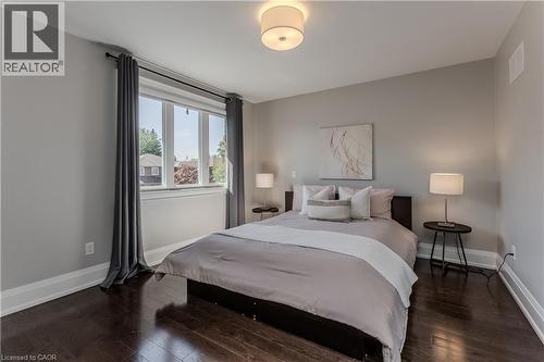 541 Hambling Court, Burlington, ON 