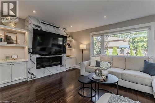 541 Hambling Court, Burlington, ON 