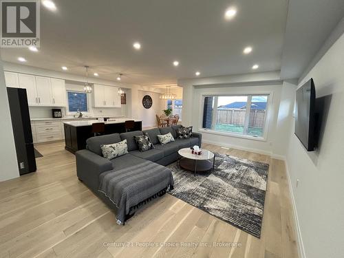 43 Weymouth Street, Woolwich, ON 