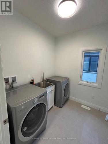 43 Weymouth Street, Woolwich, ON 