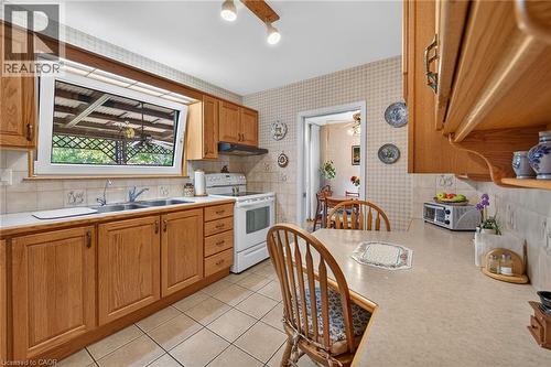 994 Barton Street, Stoney Creek, ON 