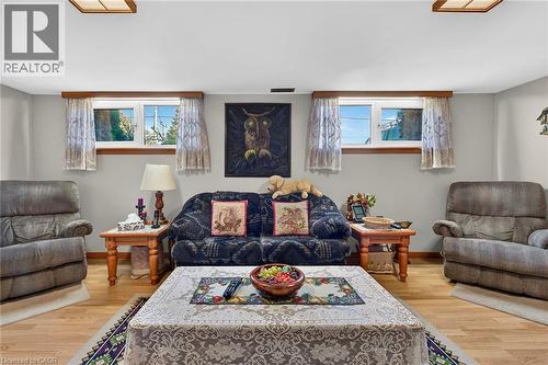 994 Barton Street, Stoney Creek, ON 