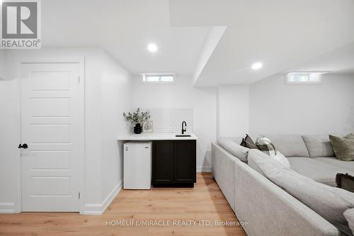 3352 Hiscott Avenue, Burlington, ON 