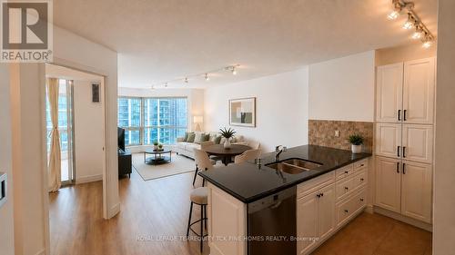 2604 - 10 YONGE STREET , Toronto, Ontario M5E 1R4 2