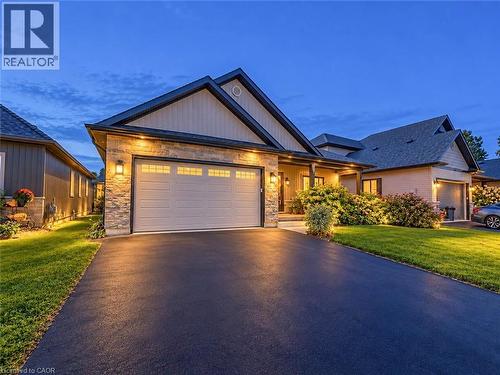 9 Postma Drive, Dunnville, ON 