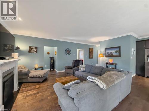 9 Postma Drive, Dunnville, ON 