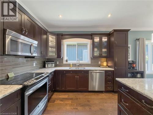 9 Postma Drive, Dunnville, ON 