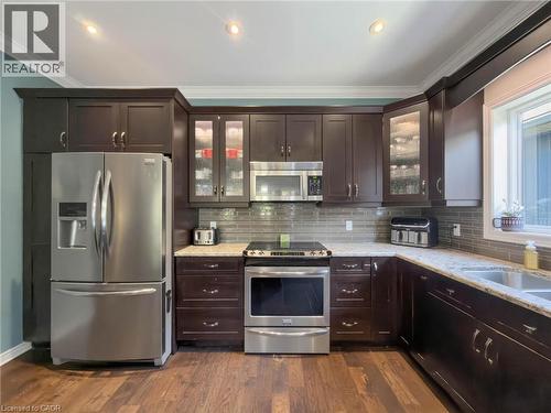 9 Postma Drive, Dunnville, ON 