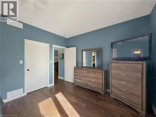 9 Postma Drive, Dunnville, ON 