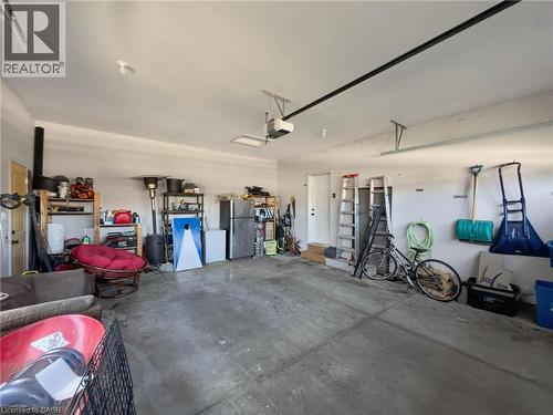 9 Postma Drive, Dunnville, ON 