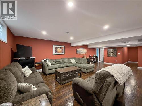 9 Postma Drive, Dunnville, ON 