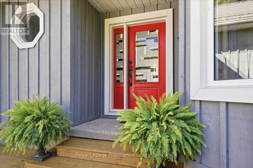 1116 County Rd 8, Prince Edward County (Picton), ON 