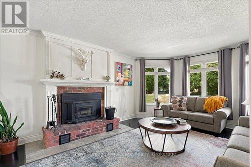 1116 County Rd 8, Prince Edward County (Picton), ON 