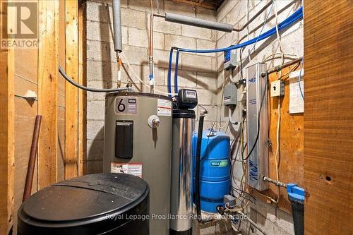 1116 County Rd 8, Prince Edward County (Picton), ON 