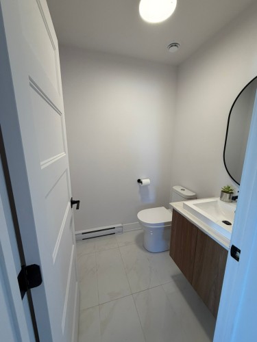 Salle d'eau - 36 Rue Du Sommet, Saint-Joseph-Du-Lac, QC 
