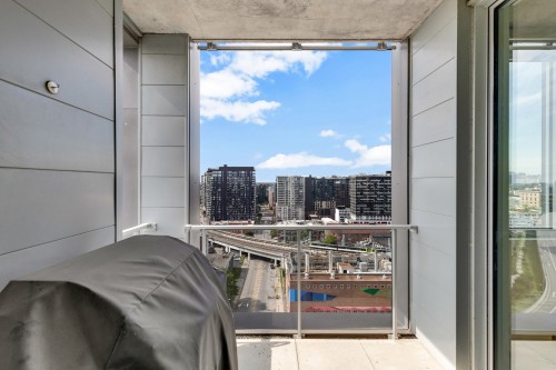 Balcon - 1803-888 Rue Wellington, Montréal (Ville-Marie), QC 