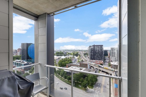 Balcon - 1803-888 Rue Wellington, Montréal (Ville-Marie), QC 