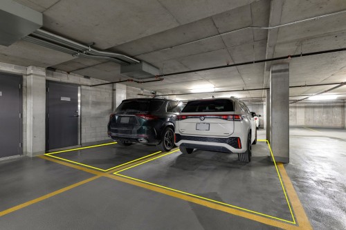 Garage - 1803-888 Rue Wellington, Montréal (Ville-Marie), QC 