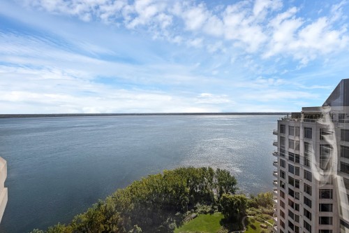 Vue sur l'eau - Ph3-1-200 Av. Des Sommets, Montréal (Verdun/Île-Des-Soeurs), QC 