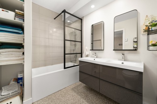Salle de bains - 2413 Av. West Hill, Montréal (Côte-Des-Neiges/Notre-Dame-De-Grâce), QC 