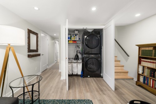 Salle de lavage - 2413 Av. West Hill, Montréal (Côte-Des-Neiges/Notre-Dame-De-Grâce), QC 