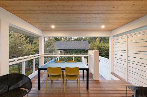 3311 Gibbs Rd, Oak Bay, BC 