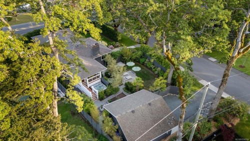 3311 Gibbs Rd, Oak Bay, BC 