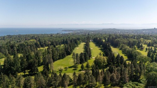 3311 Gibbs Rd, Oak Bay, BC 