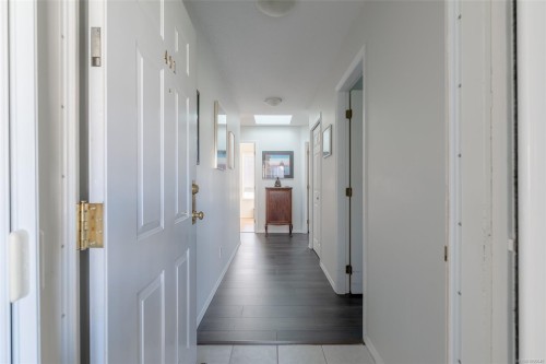 #401-355 Stewart Ave, Nanaimo, BC 