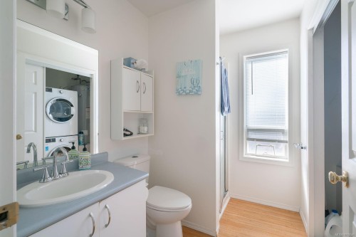 #401-355 Stewart Ave, Nanaimo, BC 