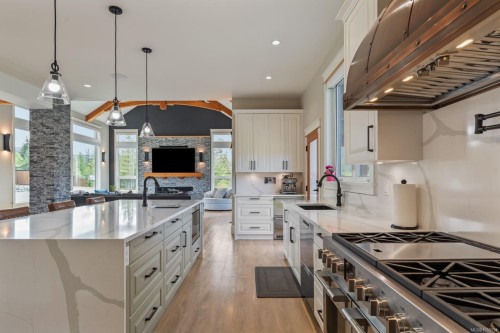 2833 Woodcroft Pl, Shawnigan Lake, BC 