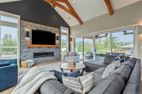 2833 Woodcroft Pl, Shawnigan Lake, BC 