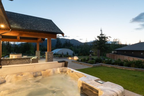 2833 Woodcroft Pl, Shawnigan Lake, BC 