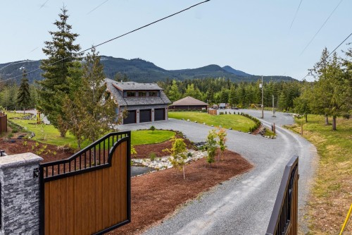 2833 Woodcroft Pl, Shawnigan Lake, BC 