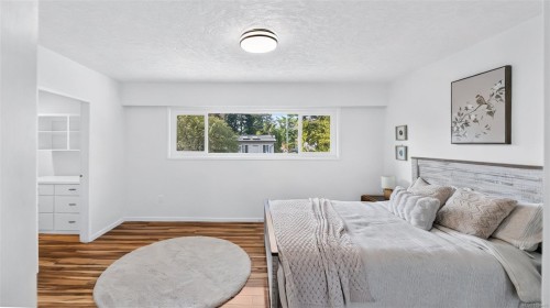 1857 Hillcrest Ave, Saanich, BC 