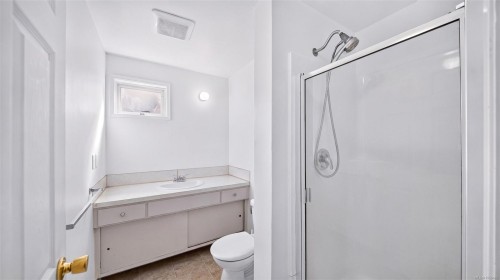 1857 Hillcrest Ave, Saanich, BC 