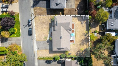 1857 Hillcrest Ave, Saanich, BC 