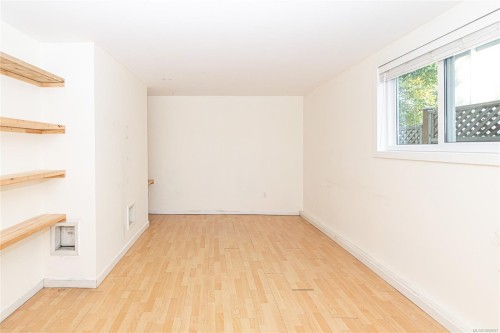1711 Christmas Ave, Saanich, BC 