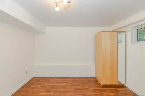 1711 Christmas Ave, Saanich, BC 