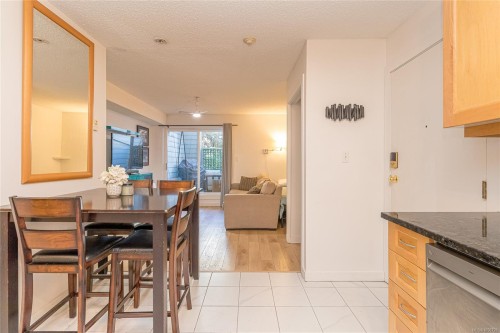 #101-827 North Park St, Victoria, BC 