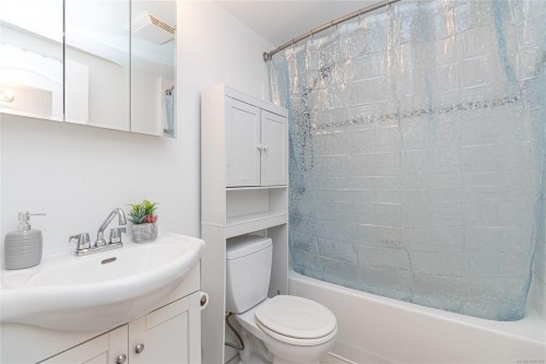 #101-827 North Park St, Victoria, BC 