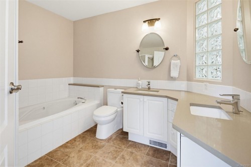 #604-288 Eltham Rd, View Royal, BC 